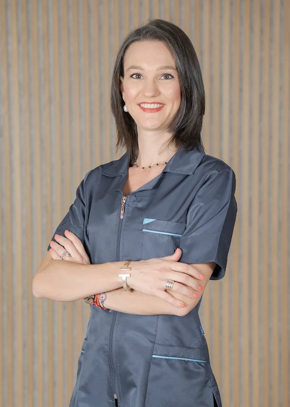 Dentista Esther Arjona
